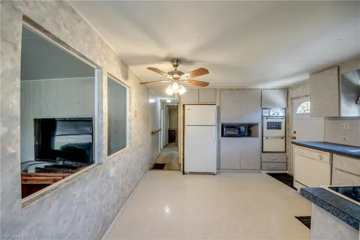 123 Amber Ave, North Fort Myers, Florida 33917