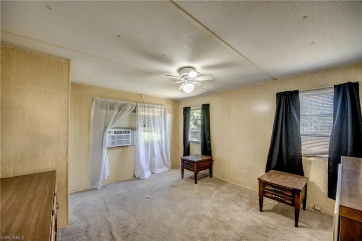 123 Amber Ave, North Fort Myers, Florida 33917