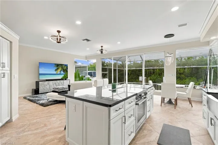 211 Flamingo Ave, Naples, Florida 34108