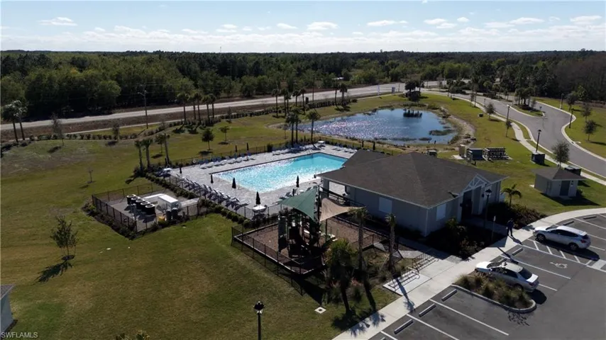 Bird's eye view of a pool area