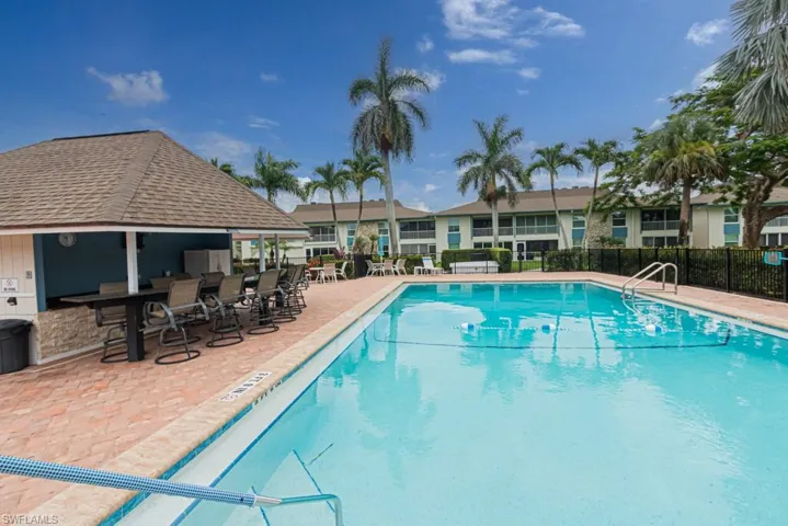 325  Charlemagne  BLVD, Naples, FL 34112