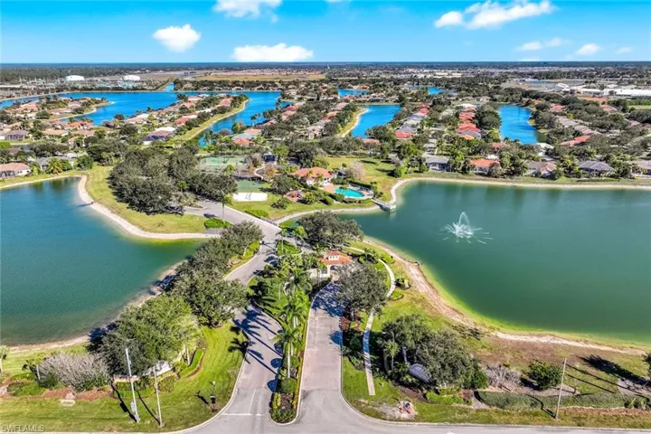 3201  Brookeview  CT, Naples, FL 34120