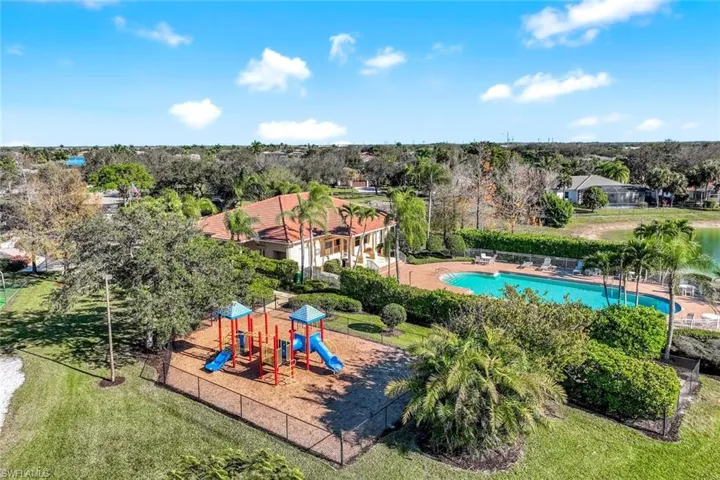 3201  Brookeview  CT, Naples, FL 34120