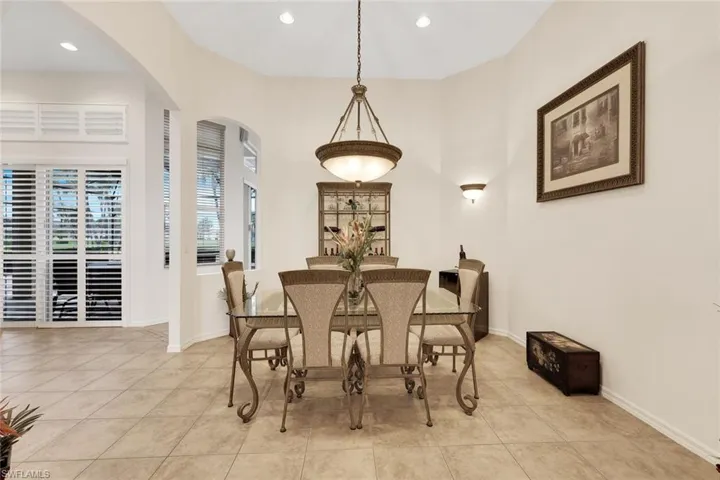 3201  Brookeview  CT, Naples, FL 34120