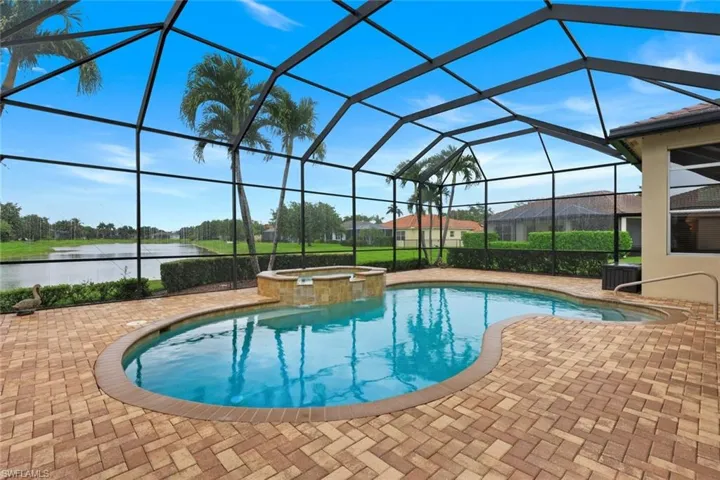 3201  Brookeview  CT, Naples, FL 34120