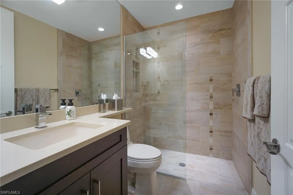 8472 Abbington CIR, Naples, FL 34108,224064228