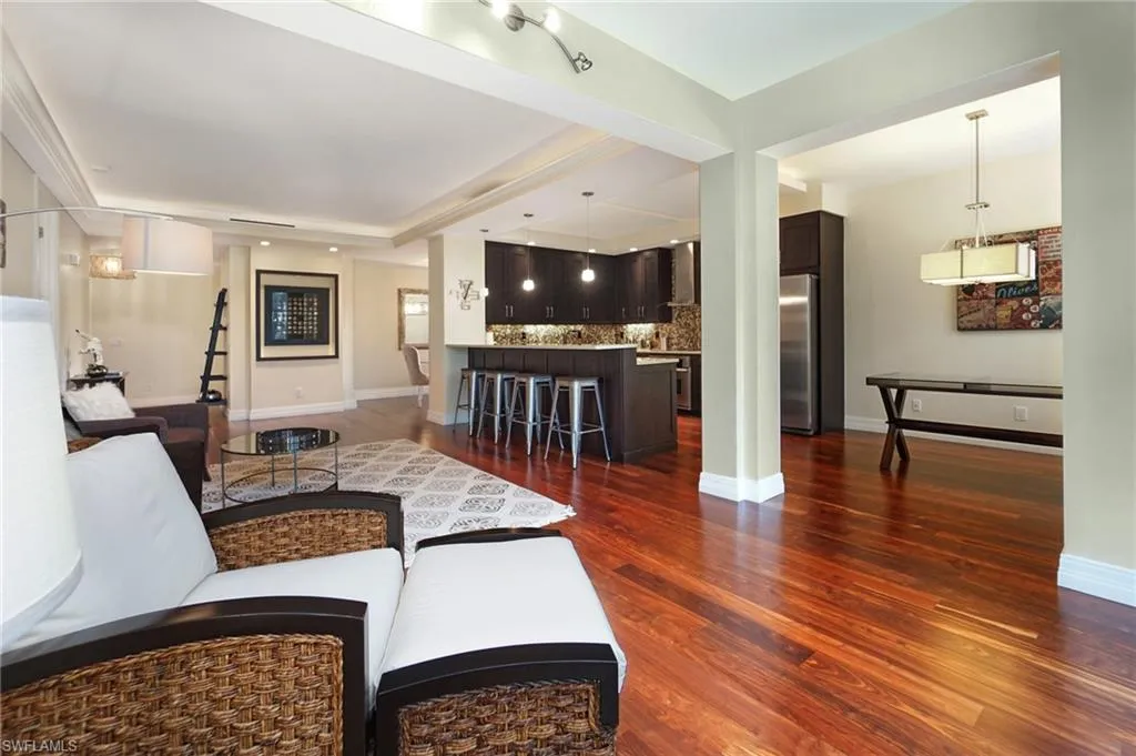 8472 Abbington CIR, Naples, FL 34108,224064228