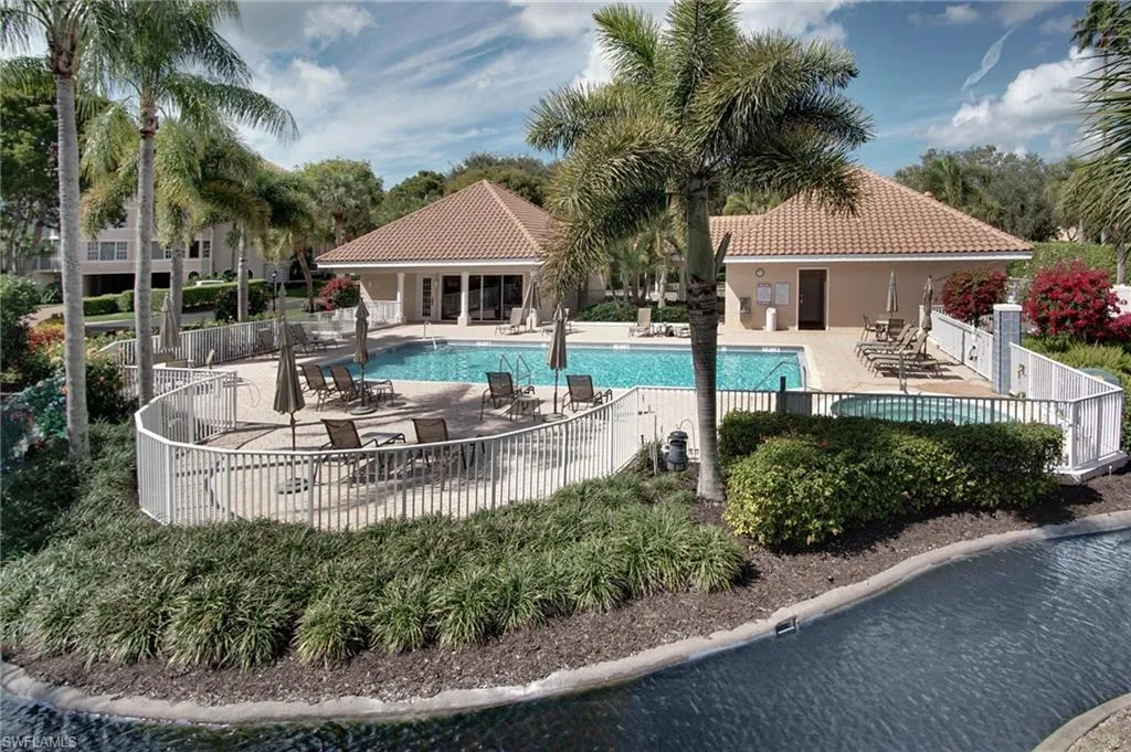 8472 Abbington CIR, Naples, FL 34108,224064228