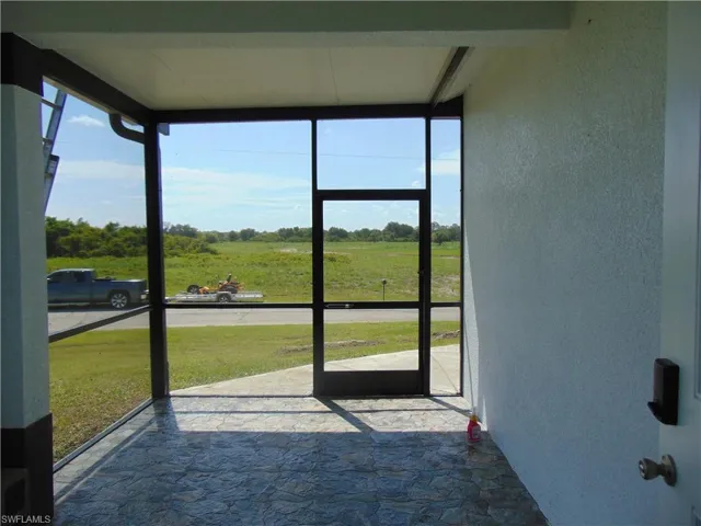 9020 E Castle Cir, Labelle, Florida 33935