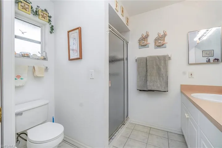 928 Se 5th Pl, Cape Coral, Florida 33990