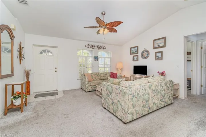 928 Se 5th Pl, Cape Coral, Florida 33990