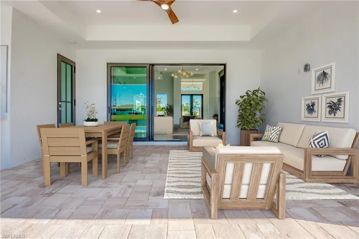 Virtually staged Lanai
