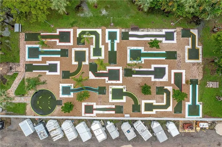 Mini-golf Course