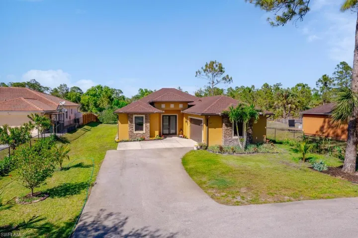 Paved Oversized Driveway & Parking
