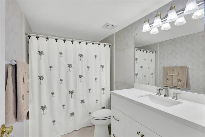 220 Collier Blvd Ph-c, Marco Island, Florida 34145