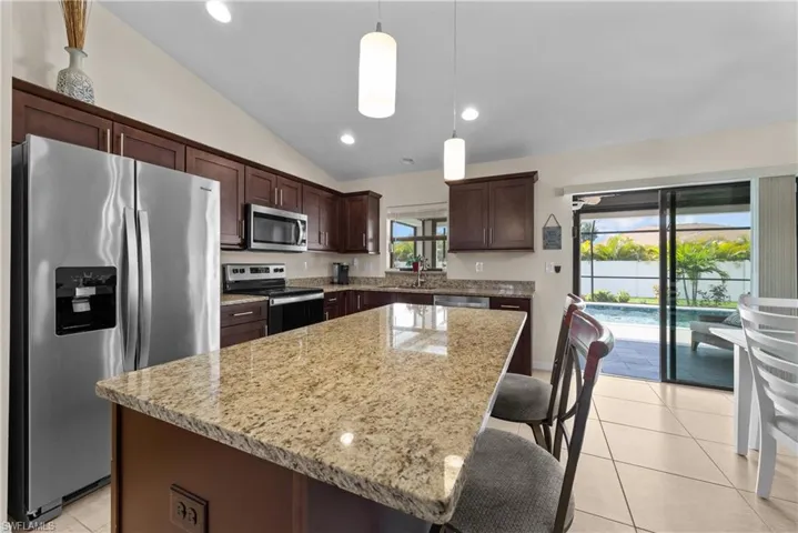308 Se 2nd Ter, Cape Coral Fl 33990