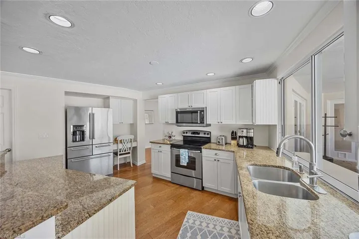707 Port Side Dr, Naples, Florida 34103