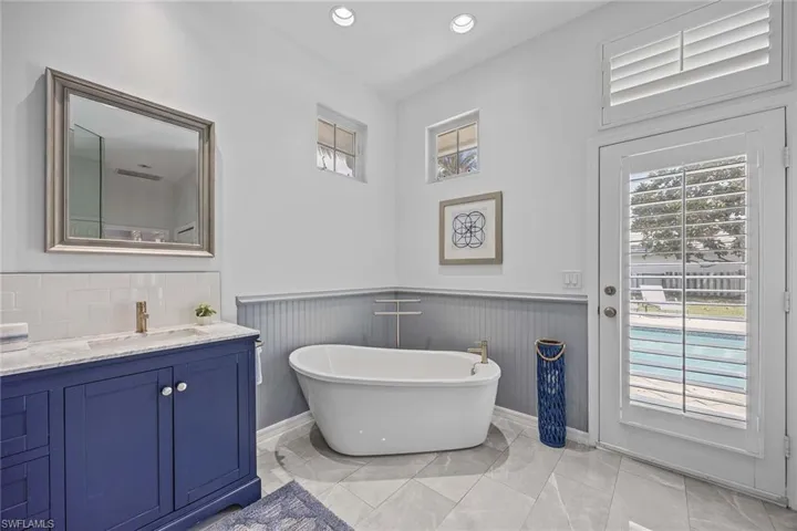 707 Port Side Dr, Naples, Florida 34103