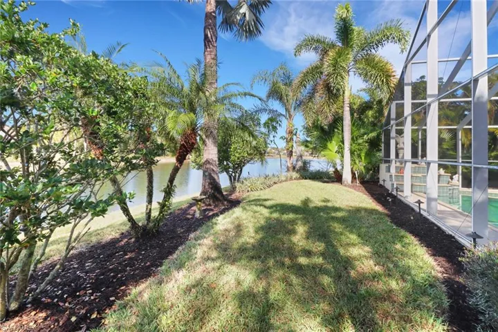 7477 Lourdes Ct, Naples, Florida 34104