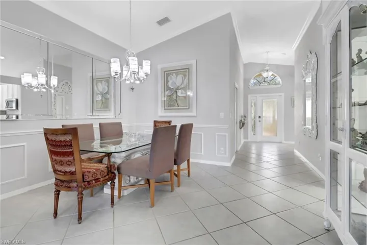 7477 Lourdes Ct, Naples, Florida 34104
