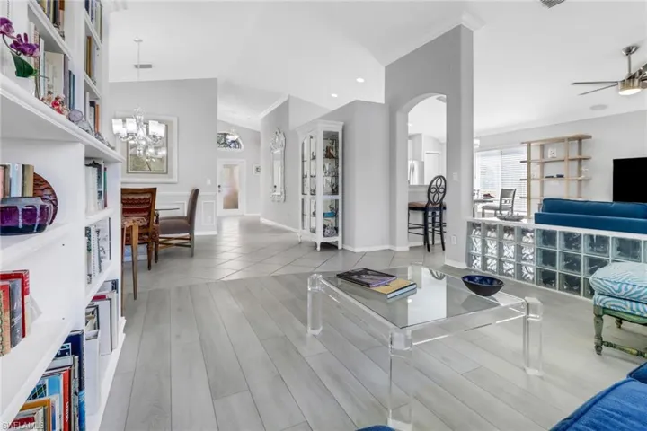 7477 Lourdes Ct, Naples, Florida 34104