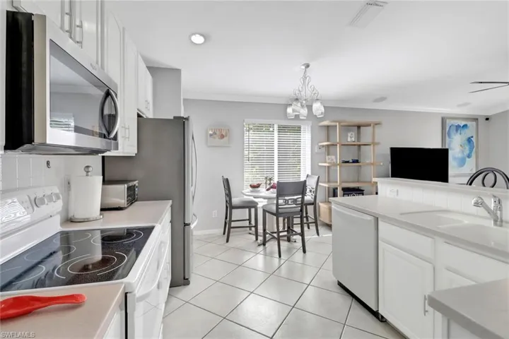 7477 Lourdes Ct, Naples, Florida 34104