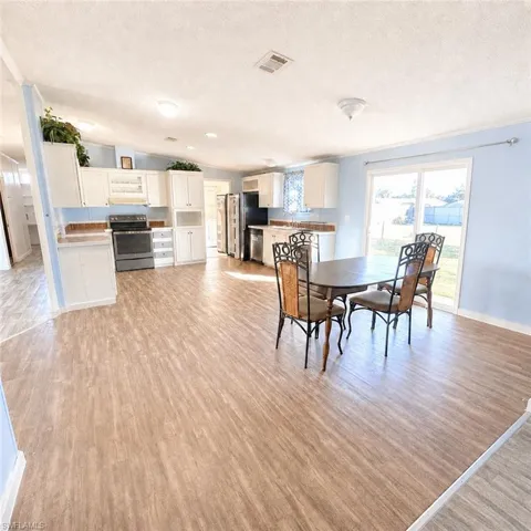 7607 Peyraud Dr, North Fort Myers, Florida 33917