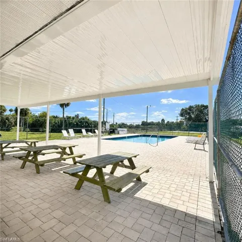 7607 Peyraud Dr, North Fort Myers, Florida 33917