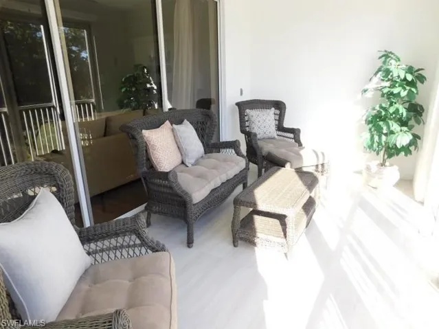7655  Pebble Creek  CIR, Naples, FL 34108