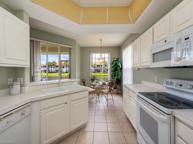 2185  Arielle  DR, Naples, FL 34109