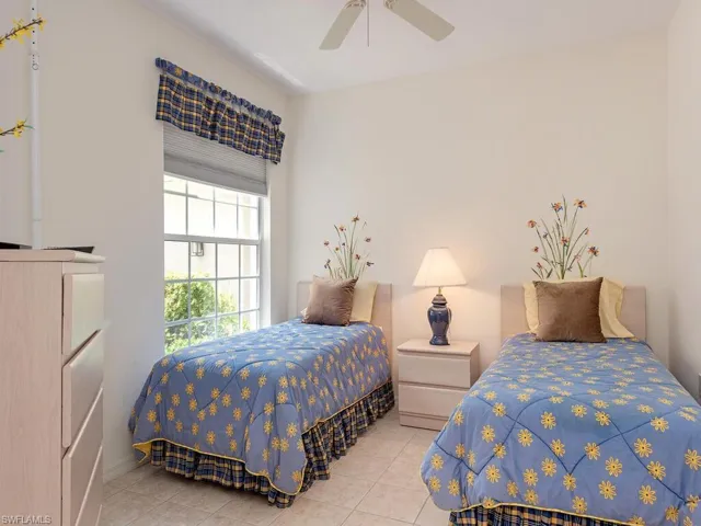2185  Arielle  DR, Naples, FL 34109