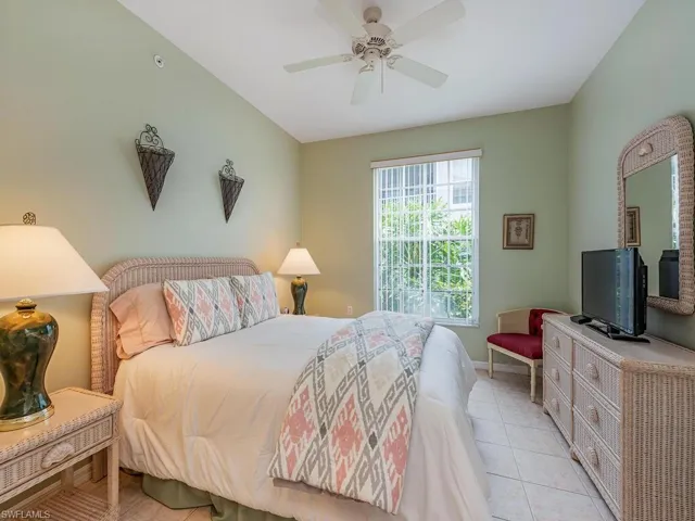 2185  Arielle  DR, Naples, FL 34109