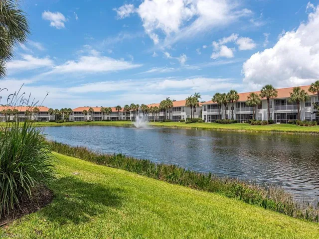 2185  Arielle  DR, Naples, FL 34109