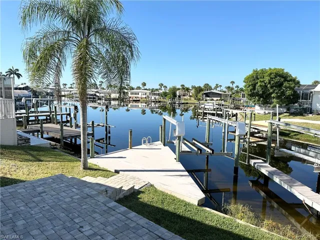 17510 Primrose Ct, Fort Myers Beach, Florida 33931