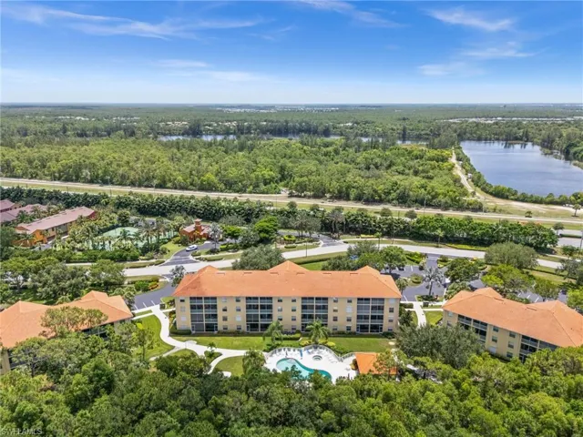 9175  Celeste  DR, Naples, FL 34113