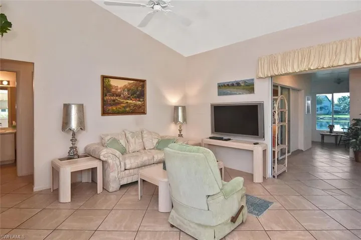201 Mcgregor Park Cir 201, Fort Myers, Florida 33908