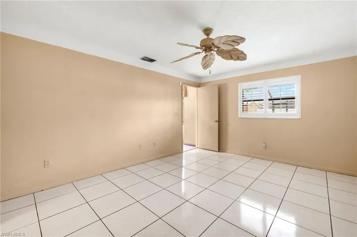 2115 SE 11th  ST, Cape Coral, FL 33990
