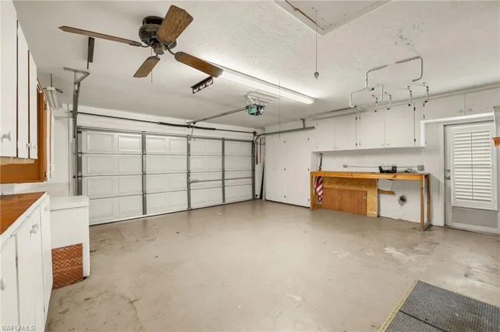 2115 SE 11th  ST, Cape Coral, FL 33990