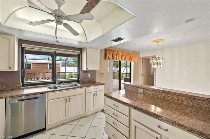 2115 SE 11th  ST, Cape Coral, FL 33990