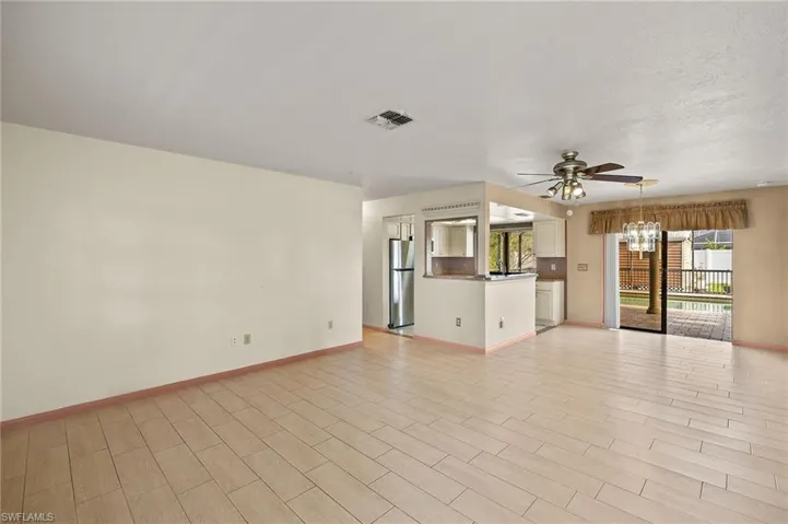 2115 SE 11th  ST, Cape Coral, FL 33990