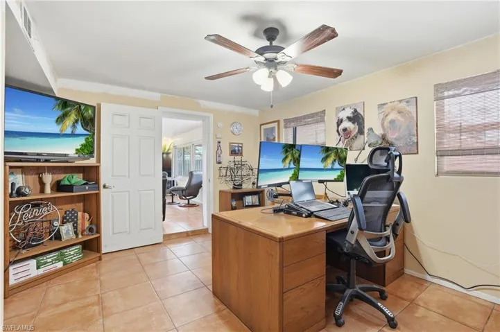27605  Playa Del Rey  LN, Bonita Springs, FL 34135