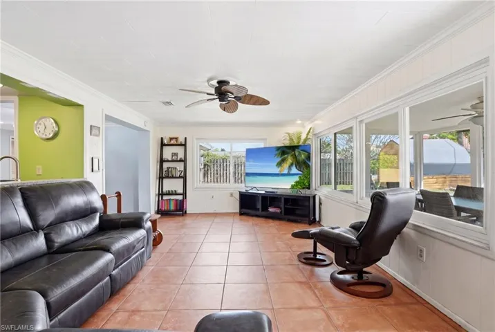 27605  Playa Del Rey  LN, Bonita Springs, FL 34135
