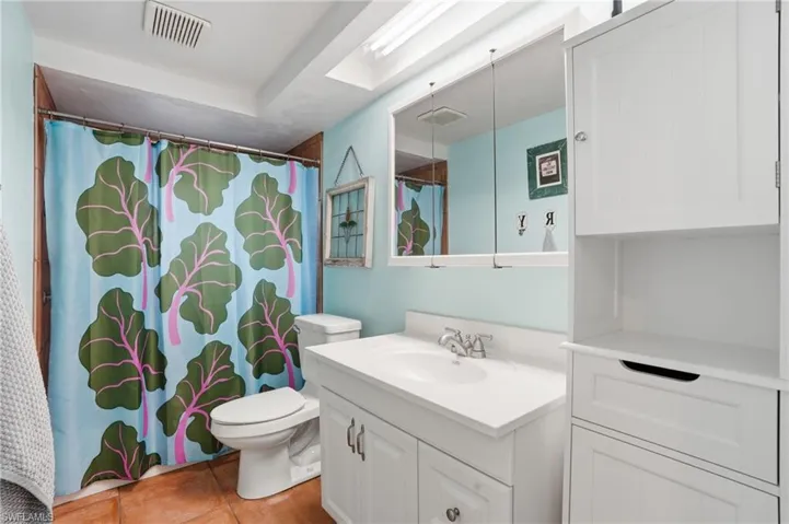 27605  Playa Del Rey  LN, Bonita Springs, FL 34135