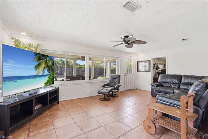 27605  Playa Del Rey  LN, Bonita Springs, FL 34135