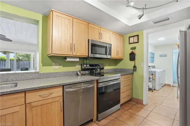 27605  Playa Del Rey  LN, Bonita Springs, FL 34135