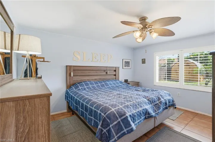 27605  Playa Del Rey  LN, Bonita Springs, FL 34135