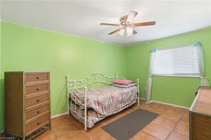 27605  Playa Del Rey  LN, Bonita Springs, FL 34135