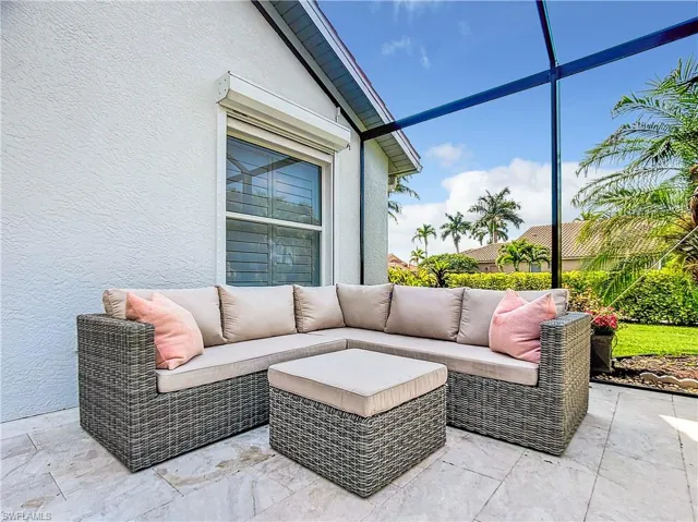 8452 Indian Wells Way, Naples, Florida 34113