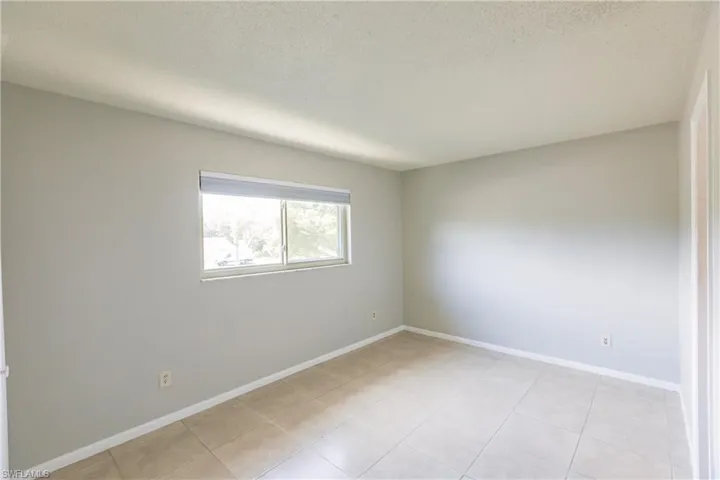5917  Littlestone  CT, North Fort Myers, FL 33903