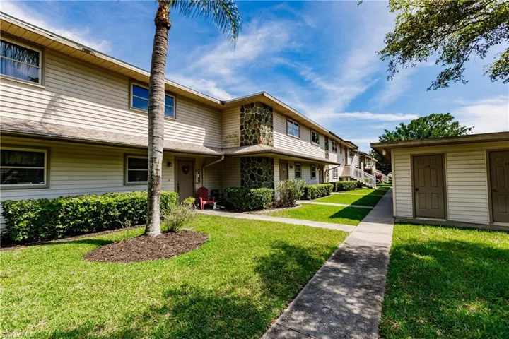 5917  Littlestone  CT, North Fort Myers, FL 33903
